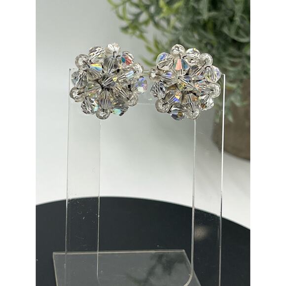 Vintage Unsigned Crystal AB Sunburst Snowflake Round Clip On Earrings - Picture 3 of 8